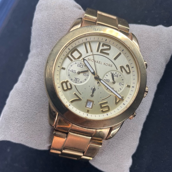 Michael Kors Watch - Picture 2 of 5